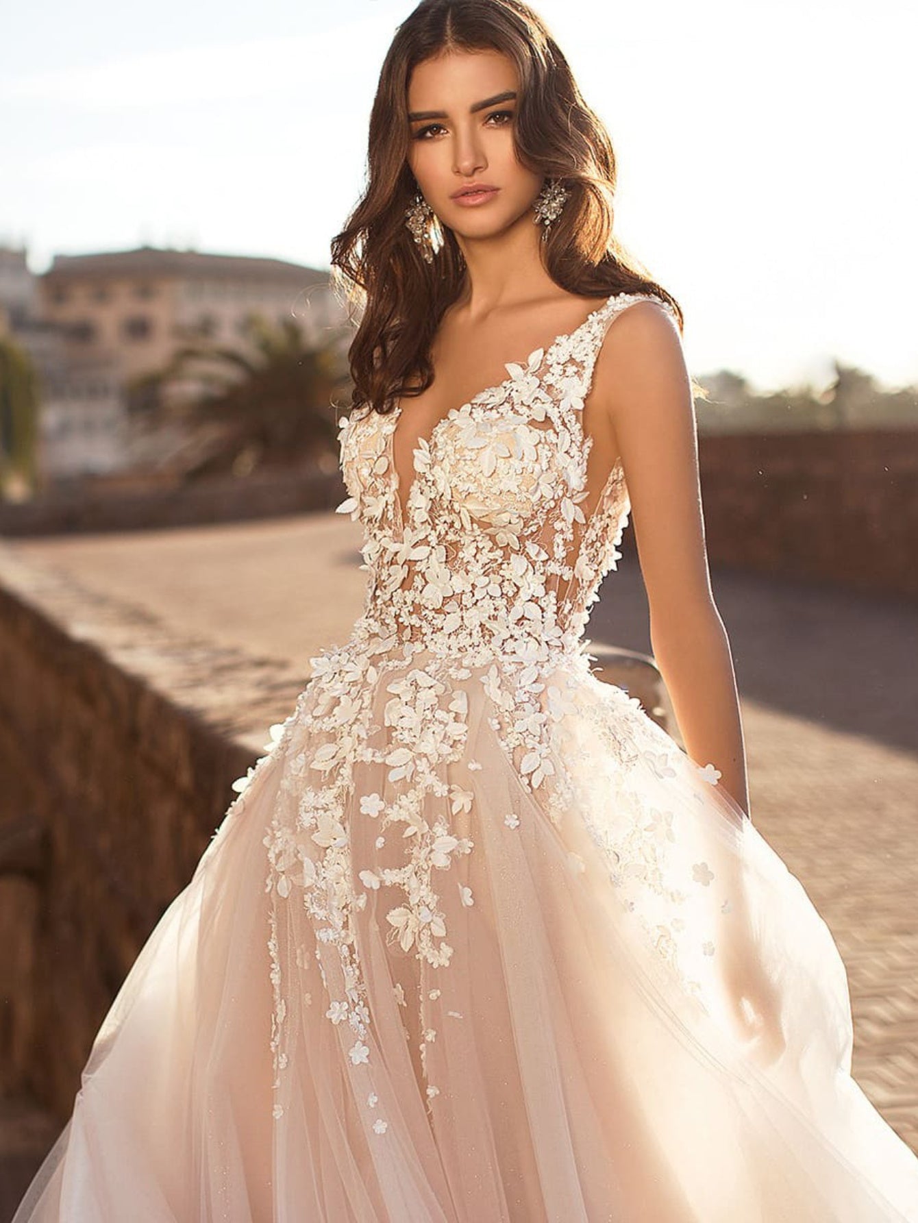 New Lace Wedding Dress - Sleeveless Deep V-Neck A-Line Train Mermaid/ Floor-Length Evening Gown with Asymmetrical Hem & Lace Paneling, Machine Washable - Elegant White/ Floor-Length Formal Evening Dres