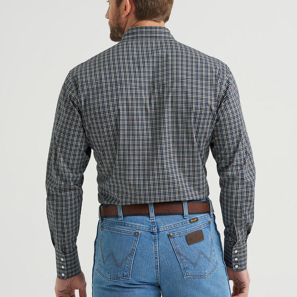 Wrangler men's Long Sleeve black plaid shirt